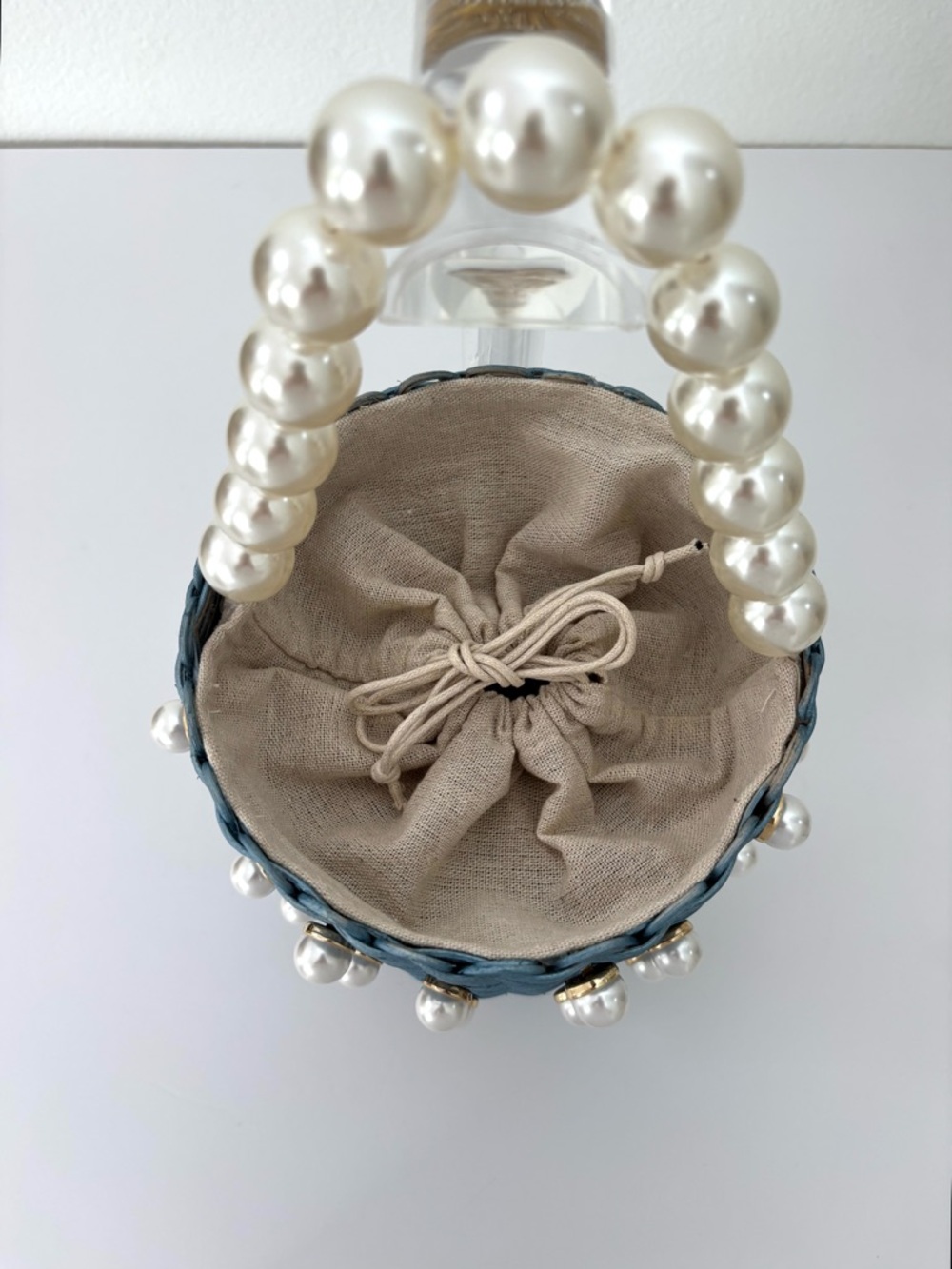 Btb Los Angeles Chloe Pearl Blue Basket Bag NWOT Rattan Pearls Bucket-Style - Picture 4 of 12